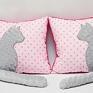 różowe poduszki kot kotek z ogonem, 3d