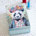 Pudełko drewniane Pani Panda - kuferek na skarby