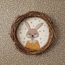 Wianek dekoracyjny z królikiem - delikatna dekoracja do pokoju dziecka