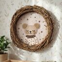 Wianek dekoracyjny z myszką - ręcznie wykonana dekoracja do pokoju dziecka