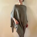 Wełniane ponczo jasnobrązowe z młodej alpaki