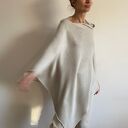 Ponczo z wełny merino w kolorze naturalnym