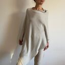 Ponczo z wełny merino w kolorze naturalnym