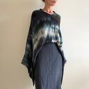 Eleganckie ponczo z wełny merino biel&grafit'II