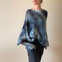 Ponczo z wełny merino w odcieniu gołębim