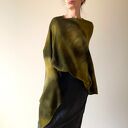 Narzutka z wełny merino khaki i musztarda - unikatowe ponczo handmade