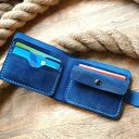 Personalizowany niebieski skórzany portfel męski z zapięciem z grawerem imienia, inicjałów handmade