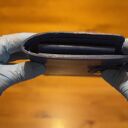 Niebieski portfel ręcznie uszyty ze skóry na bilon i karty