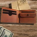 Prezent dla fana Mercedesa Portfel męski skórzany z grawerem