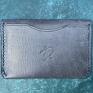 minimalistyczny szary portfel na karty ze skóry ręcznie