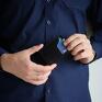 Minimalistyczny męski czarny portfel skórzany personalizowany prezent
