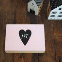 Personalizowane pudełko na zdjęcia 15x20 cm lub A5 - serce z literką