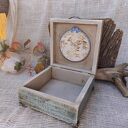 Romantyczne pudełko Vintage Girl - ręcznie zdobione decoupage