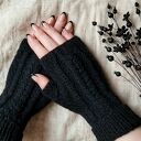 Mitenki damskie „Czarny Len” od Foxy Knit - bezczelnie luksusowa klasyka