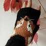 Piękne mitenki liski bez palców. Rękawiczki są ręcznie robione na drutach, wykonane z wełny i akrylu. Na jesień zimę