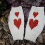 białe rękawiczki miteki z sercami/rękawiczki bez palców/walentynki/ damskie mitenki na drutach
