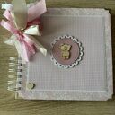 Album z misiem dla dziewczynki - prezent na Baby Shower