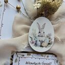 kartka wielkanocna z suszonymi kwiatami beż