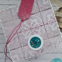 Kartka na Dzień Mamy z polnymi kwiatami i motylami