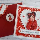 Kartka na walentynki z całuśną dziewczyną, nietypowy napis