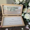 Kartka na Komunię - pudełko na pieniądze z personalizacją i suszonymi kwiatami