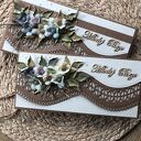 Kartka ślubna eco handmade w stylu rustykalnym z delikatnymi kwiatami