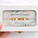Pudełko na obrączki z personalizacją - wieniec roślinny, białe drewno dębowe 12 x 8 x 5 cm