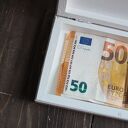 Pudełko personalizowane etui na pieniądze - drewniana 'koperta'