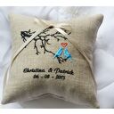 Haftowana poduszka na obrączki, personalizowana ślubna Lovebirds (HR107)