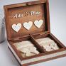 Biala Konwalia rustykalne ślub obrączki pudełko na 3 serca drewno