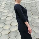 Mała czarna sukienka bawełniana z kieszeniami i dekoltem - Navaho Clothing 