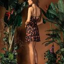 Jennifer Mini - panterkowa sukienka slip dress na lato