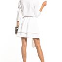 Elegancka sukienka z podwójną spódnicą, T320, biały