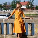 Sukienka retro IRMA bursztynowa - bawełna singiel jersey z paskiem i kieszeniami