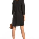 Elegancka sukienka z kontrafałdą na plecach i dekoltem V, T322, czarna