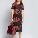 elegancka sukienka z kwiecistym wzorem