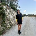 Sukienka z mankietem Piegare Yellow - dekolt w szpic i asymetryczny tył
