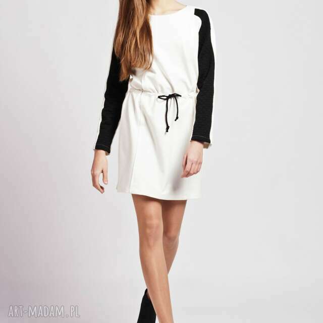 Dress with quilted accents / suk110