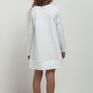 dla dziewczynki, MMD36, biała z sukienka trapezowa z szeroką plisą u dołu