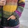 The Wool Art intrygujące wyjątkowo barwny kardigan bohemian to propozycja dla odważnych sweter swetry boho