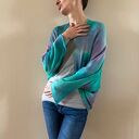 Sweter z wełny merino pastel roż&szmaragd