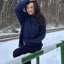 Sweter Pluszak Otulacz - granatowy z połyskującą nitką