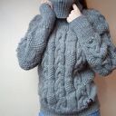 Gruby sweter z alpaki 100% w kolorze szarym - bezszwowy handmade na zimę