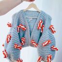 Christmas candy kardigan ręcznie dziergany niebieski w cukierki 100% handmade