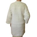 Prosty elegancki sweter-kardigan handmade kremowy z rękawami 3/4
