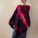 Ponczo z wełny merino red&black - ręcznie barwiona tunika oversize (one size)