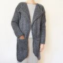 Asymetryczny, elegancki sweter handmade, robiony na drutach /7/