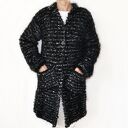 Prosty, elegancki sweter handmade, robiony na drutach