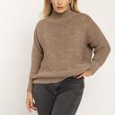 Obszerny sweter z golfem - SWE246 mocca MKM