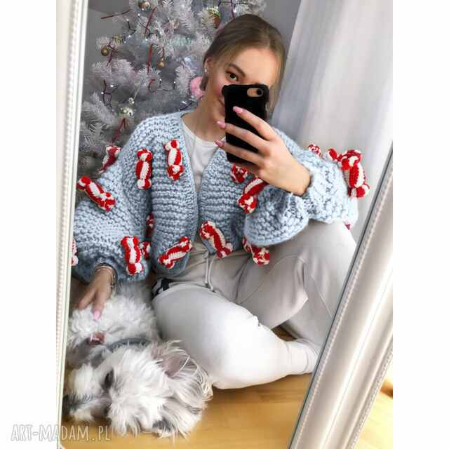 Christmas candy kardigan ręcznie dziergany niebieski w cukierki 100% handmade